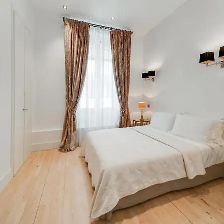 公寓 Rue D'antibes 4 Bedroom Apt
