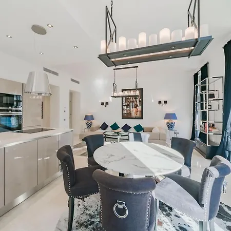 Apartment Rue D'antibes 4 Bedroom Apt Cannes