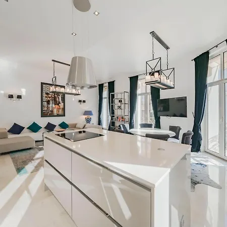 Apartment Rue D'antibes 4 Bedroom Apt