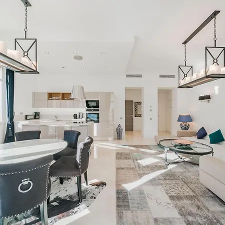 Rue D'antibes 4 Bedroom Apt Apartment
